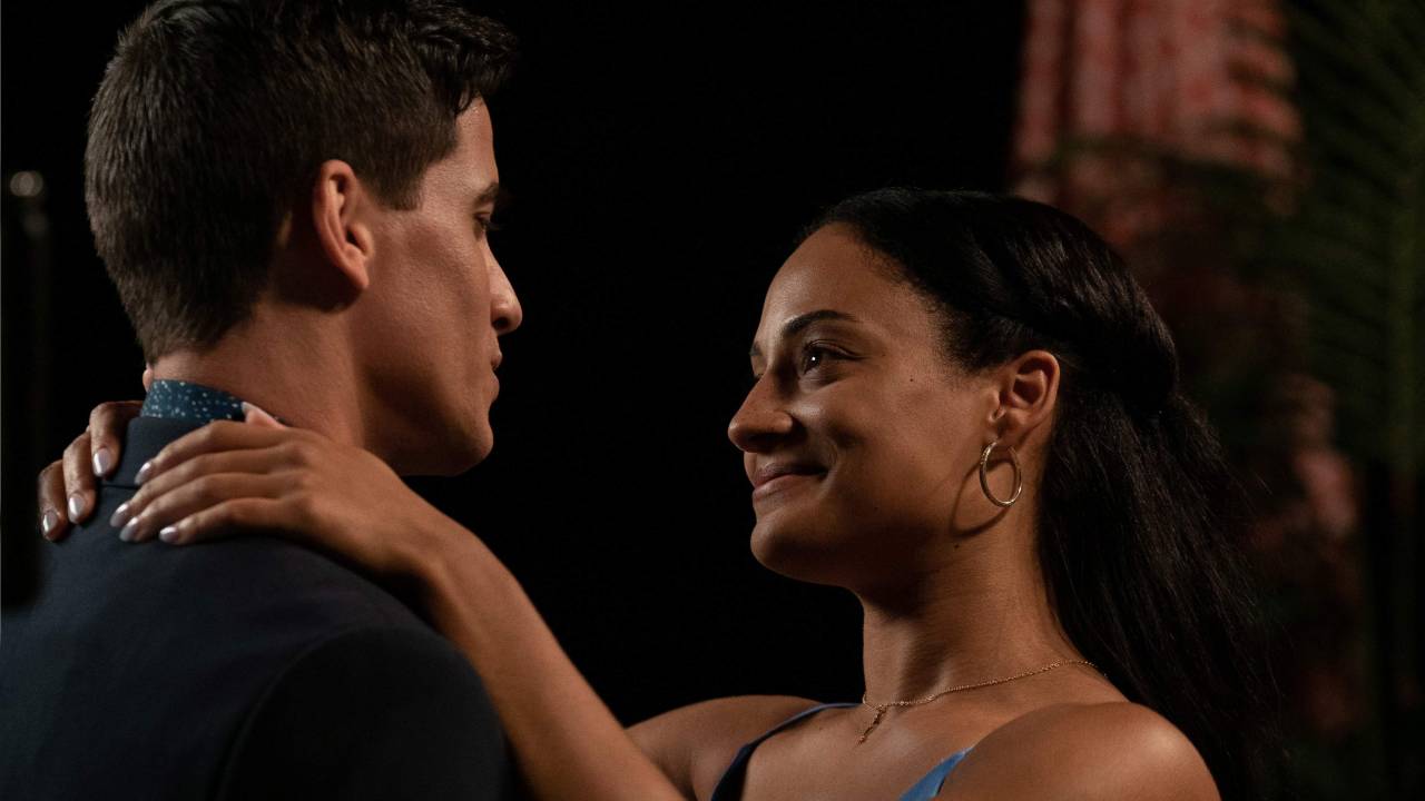 Ein zauberhaftes Verlobungskleid hdfilme