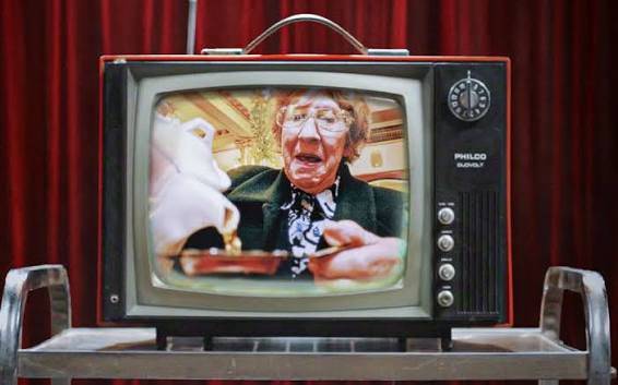 Yiya Murano: Muerte a la hora del té hdfilme